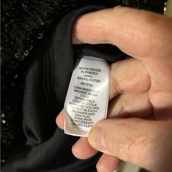 Zesica  wrap ruffle waist pullover size L - Picture 2 of 5